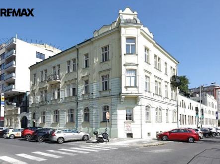 vystrizek22.jpg | Pronájem - obchodní prostor, 325 m²