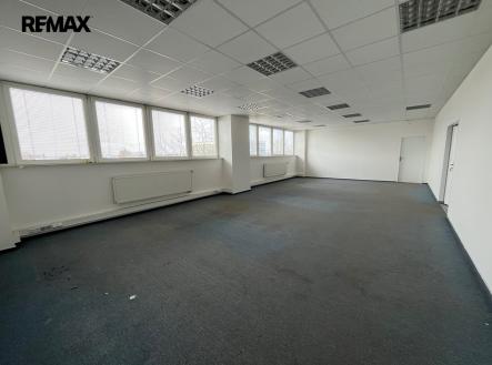 img-4724.jpeg | Pronájem - skladovací prostor, 456 m²