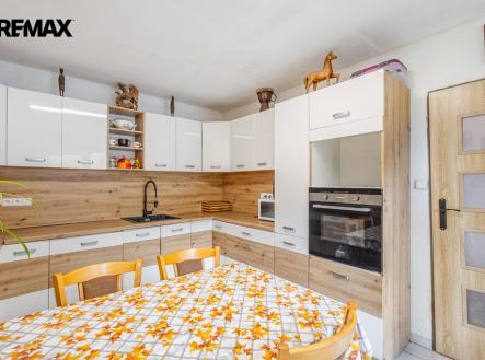 t2a7037-hdr-1.jpg | Prodej - dům/vila, 70 m²
