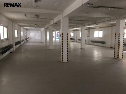 img-7018.jpg | Pronájem - skladovací prostor, 800 m²