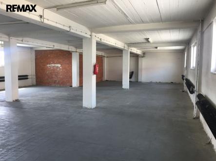 Pronájem - skladovací prostor, 368 m² obrázek