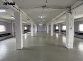 Pronájem - skladovací prostor, 383 m²