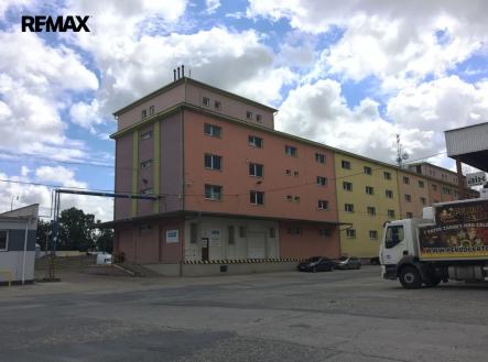 img-6883.jpg | Pronájem - skladovací prostor, 383 m²