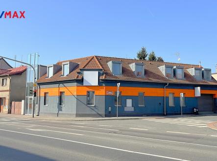 Pohled na budovu | Pronájem - kanceláře, 282 m²