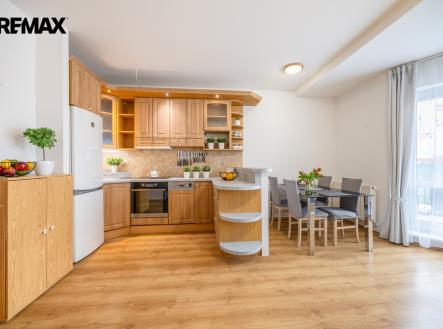 1b2a1734-hdr.jpg | Prodej bytu, 3+kk, 74 m²