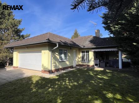 Pohled na RD | Prodej - dům/vila, 175 m²