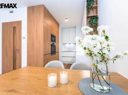 mh7-0629.jpg | Pronájem bytu, 2+kk, 62 m²