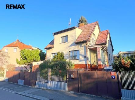 Pohled na RD č.1 | Prodej - dům/vila, 272 m²