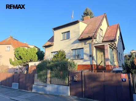 Pohled na RD č.1 | Prodej - dům/vila, 272 m²