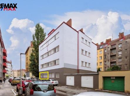 Pohled na dům | Pronájem bytu, 2+kk, 48 m²