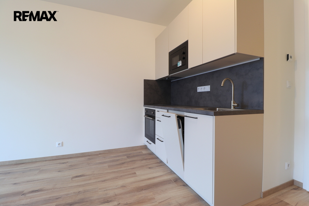 Obývací pokoj + kk