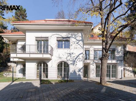 Prodej luxusního viladomu, Praha 10 – Záběhlice, u Hamerského rybníka | Prodej - dům/vila, 462 m²