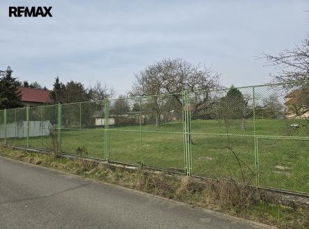 pozemek-715m2-jirny.jpg | Prodej - pozemek pro bydlení, 715 m²