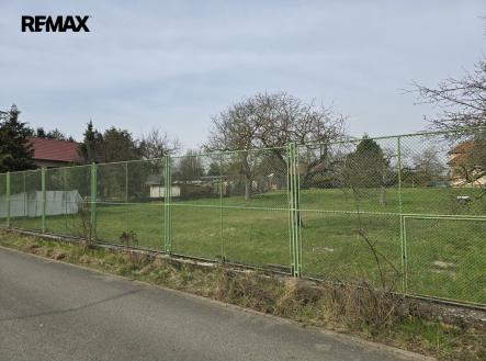 pozemek-715m2-jirny.jpg | Prodej - pozemek pro bydlení, 715 m²