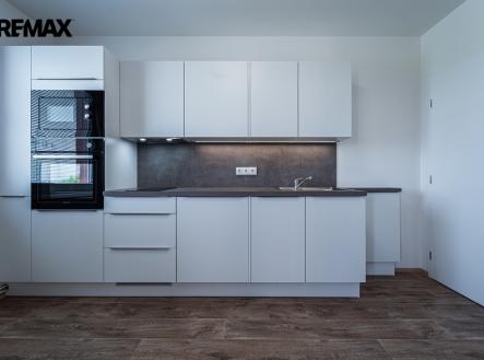 vecernikova-nehvizdy-dsc04881.jpg | Pronájem bytu, 1+kk, 37 m²