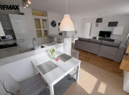 03141a35-1da8-478f-b1ac-95237d623732.png | Pronájem bytu, 2+kk, 66 m²