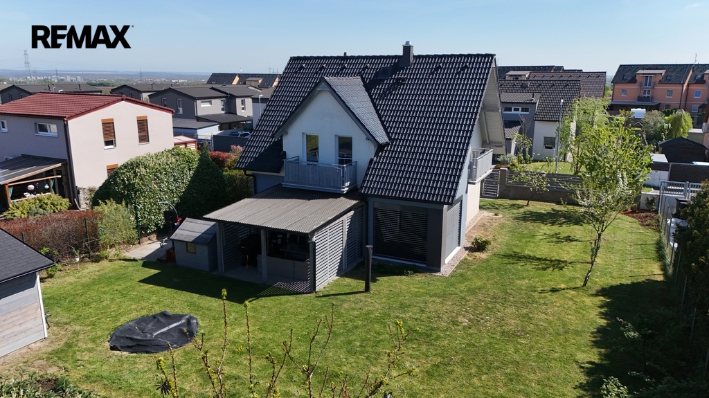 Dům