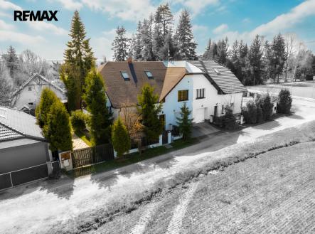 kolarova-zvole-dji-0935-hdr-2.jpg | Prodej - dům/vila, 196 m²