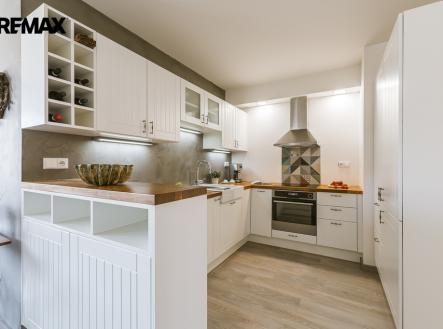kolarova-obloukova-dsc8652-hdr.jpg | Prodej bytu, 3+kk, 73 m²