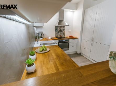 kolarova-obloukova-dsc08658-hdr.jpg | Prodej bytu, 3+kk, 73 m²