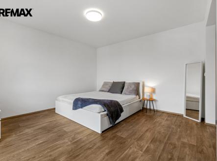 dsc08153-dsc08155.jpg | Pronájem bytu, 1+kk, 37 m²