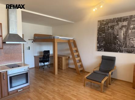 Patro na spaní | Pronájem bytu, 1+kk, 44 m²