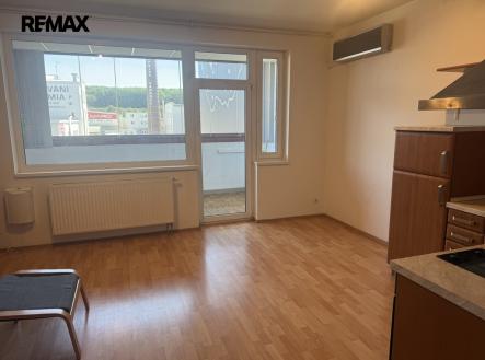 Vstup na lodžii | Pronájem bytu, 1+kk, 44 m²