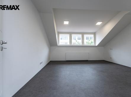 mh7-6054.jpg | Pronájem bytu, 2+kk, 75 m²