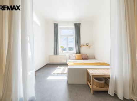 Byt 1+1 Praha 5 na prodej | ideální investice i bydlení | metro a centrum v minutách | Prodej bytu, 1+1, 38 m²