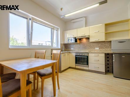 dsc-0004.jpg | Pronájem bytu, 1+kk, 41 m²