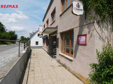 img_374a9c4b18.jpg | Pronájem - restaurace, 220 m²