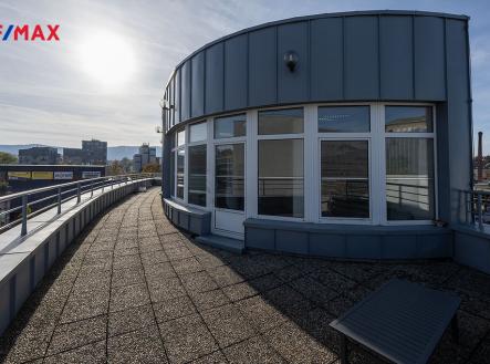ah1-5457upr1.jpg | Pronájem - kanceláře, 66 m²