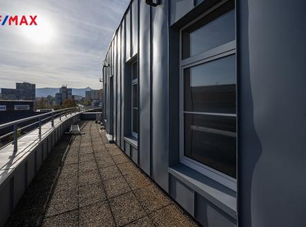 ah1-5459upr1.jpg | Pronájem - kanceláře, 48 m²
