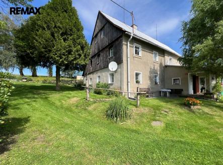 01-exterier-07.jpg | Prodej - dům/vila, 197 m²