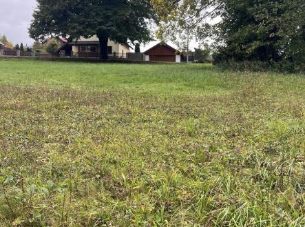 Pohled zespoda  pozemku | Prodej - pozemek pro bydlení, 1 125 m²