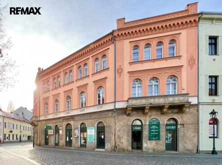 Prodej - nájemní dům, 900 m² obrázek