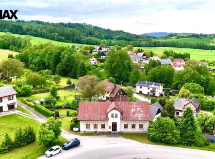 01-exterier-03.jpg | Prodej - dům/vila, 440 m²