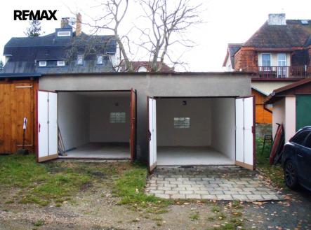 pb237634.jpg | Prodej - malý objekt/garáž