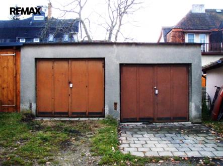 pb237637.jpg | Prodej - malý objekt/garáž