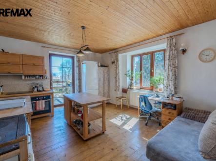 prosvetleny-obyvaci-pokoj-s-kuchyni.png | Prodej - dům/vila, 212 m²