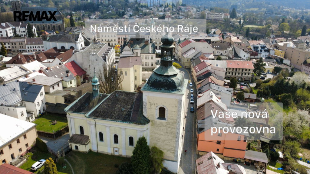 pár kroků od náměstí