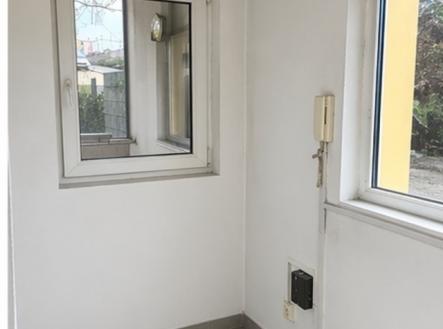 04-mala-mistnost.jpg | Pronájem - kanceláře, 10 m²