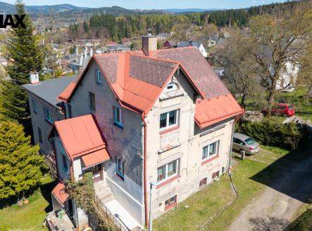 dji-20260422140132-0231-d-1.jpg | Prodej - dům/vila, 550 m²