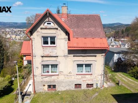 dji-20260422140336-0235-d-1.jpg | Prodej - dům/vila, 550 m²