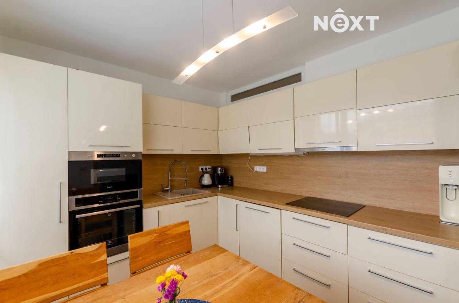 Prodej byt 3+1, 71㎡