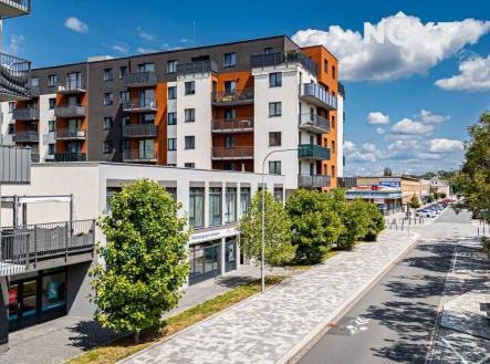 Prodej - komerční objekt, administrativní budova, 200 m²