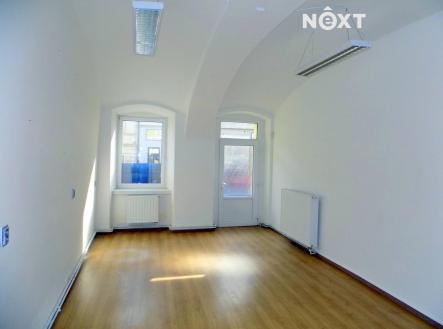 Pronájem - komerční objekt, obchodní centrum, 97 m²
