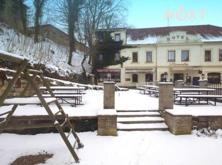 Prodej - komerční objekt, jiný, 1 322 m²