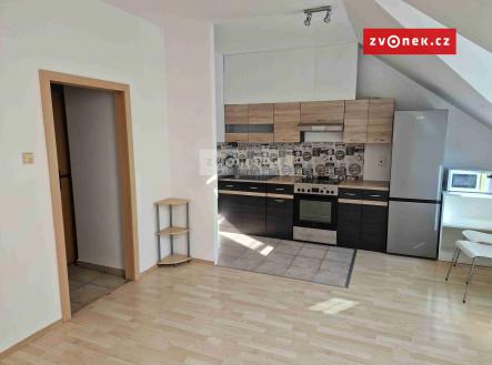 Obrázek k zakázce č.: 704756 | Pronájem bytu, 1+kk, 44 m²