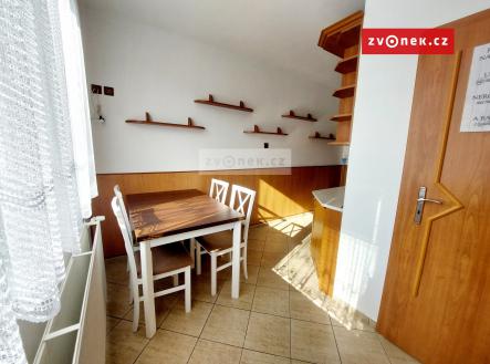 Obrázek k zakázce č.: 705906 | Pronájem bytu, 3+1, 73 m²